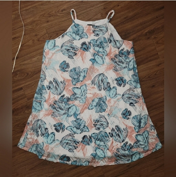 Luxology Women's Sleeveless Blue and Mauve Floral A-line Midi Halter Sundress - Picture 4 of 6